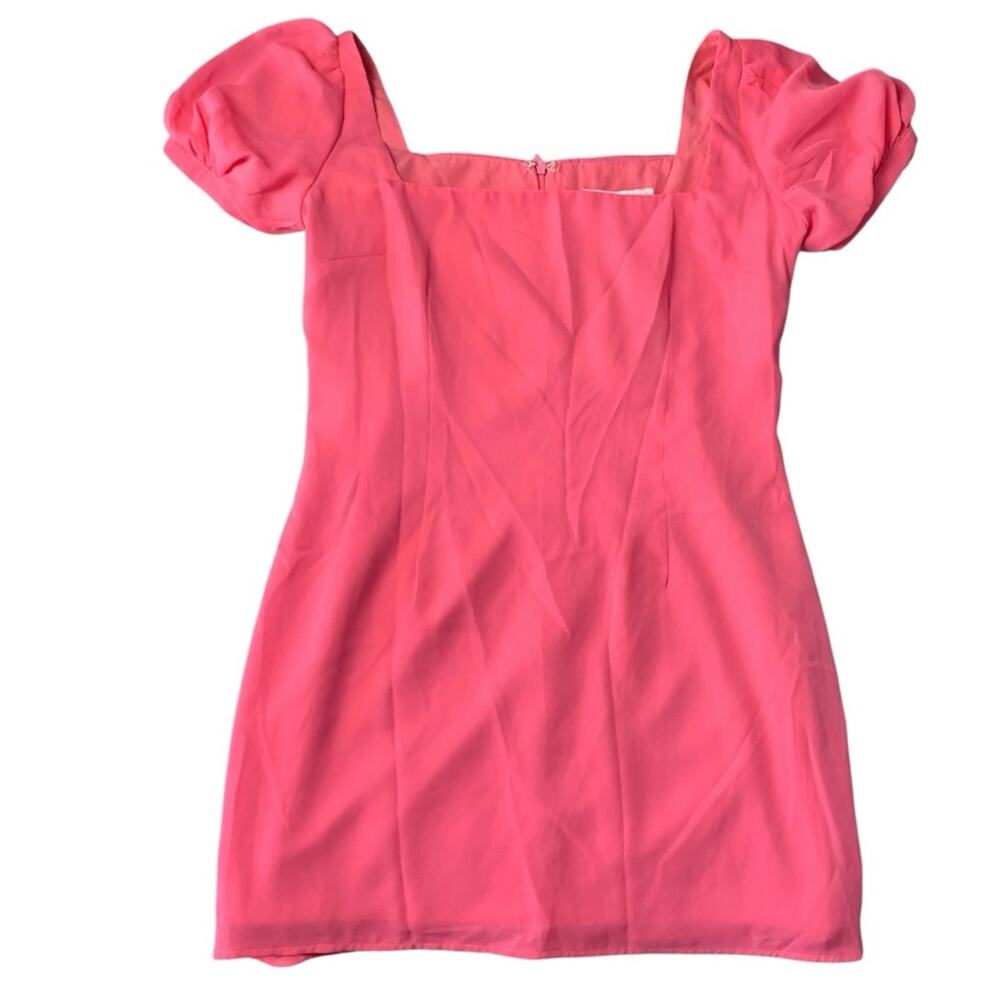 More to come size large REVOLVE Bright Pink Mini Dress Barbie square short sleev - Picture 2 of 11